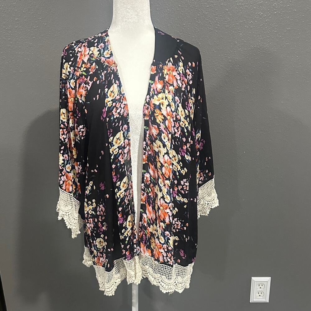 Umgee Kimono Boho Crochet Floral Style Lace Oversized Sleeves S/M